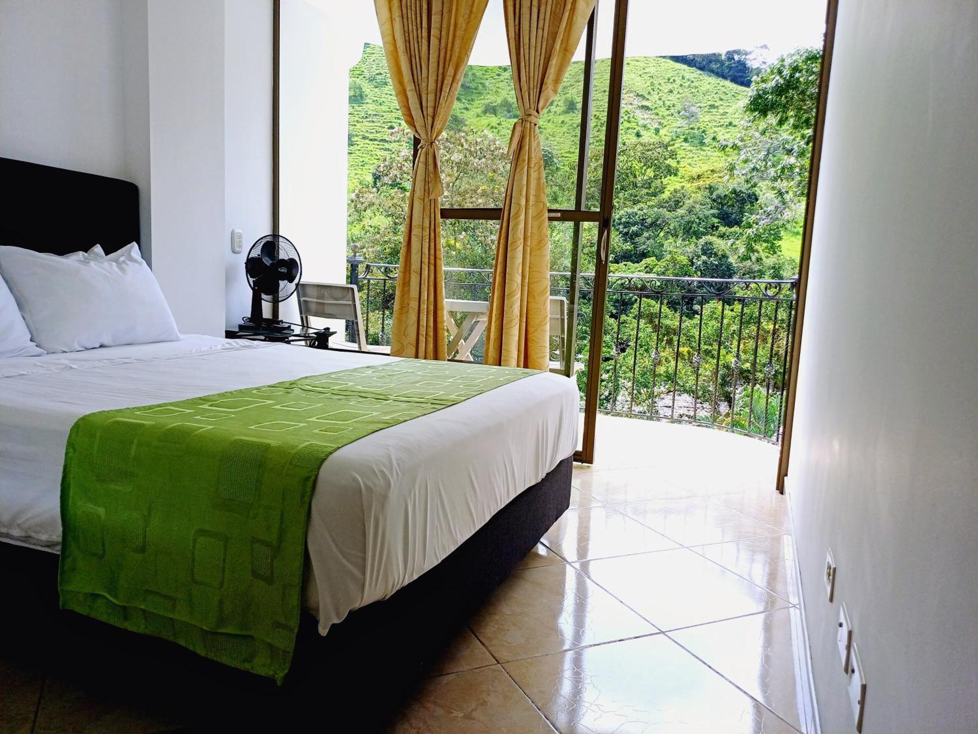 Hotel Campestre La Gaitana Tobia Ngoại thất bức ảnh