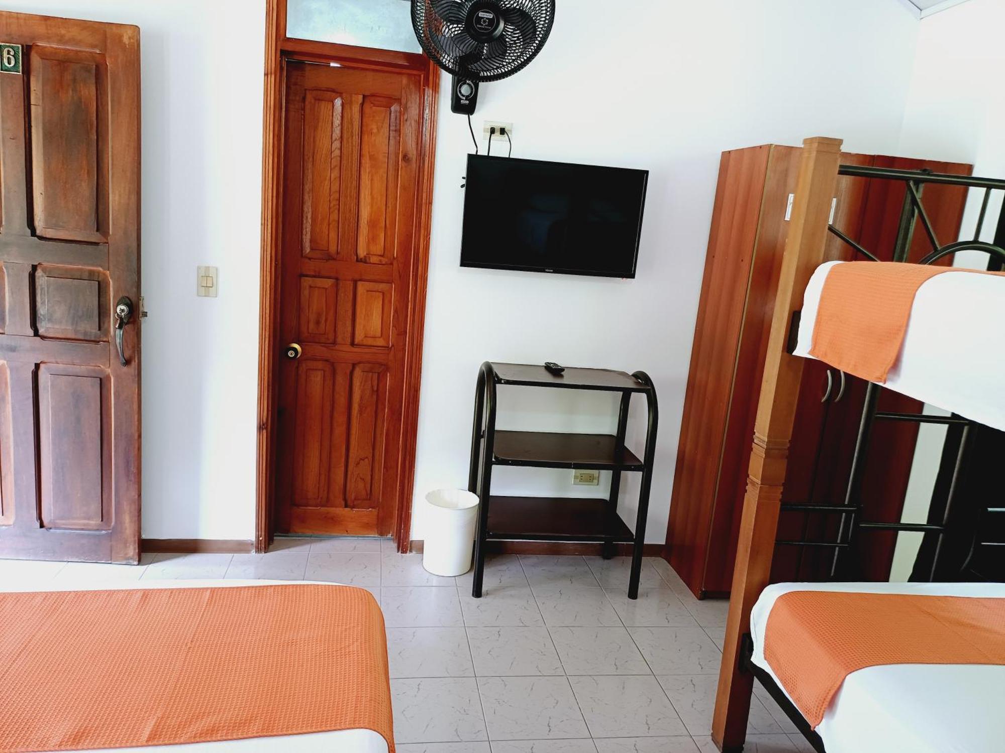 Hotel Campestre La Gaitana Tobia Ngoại thất bức ảnh