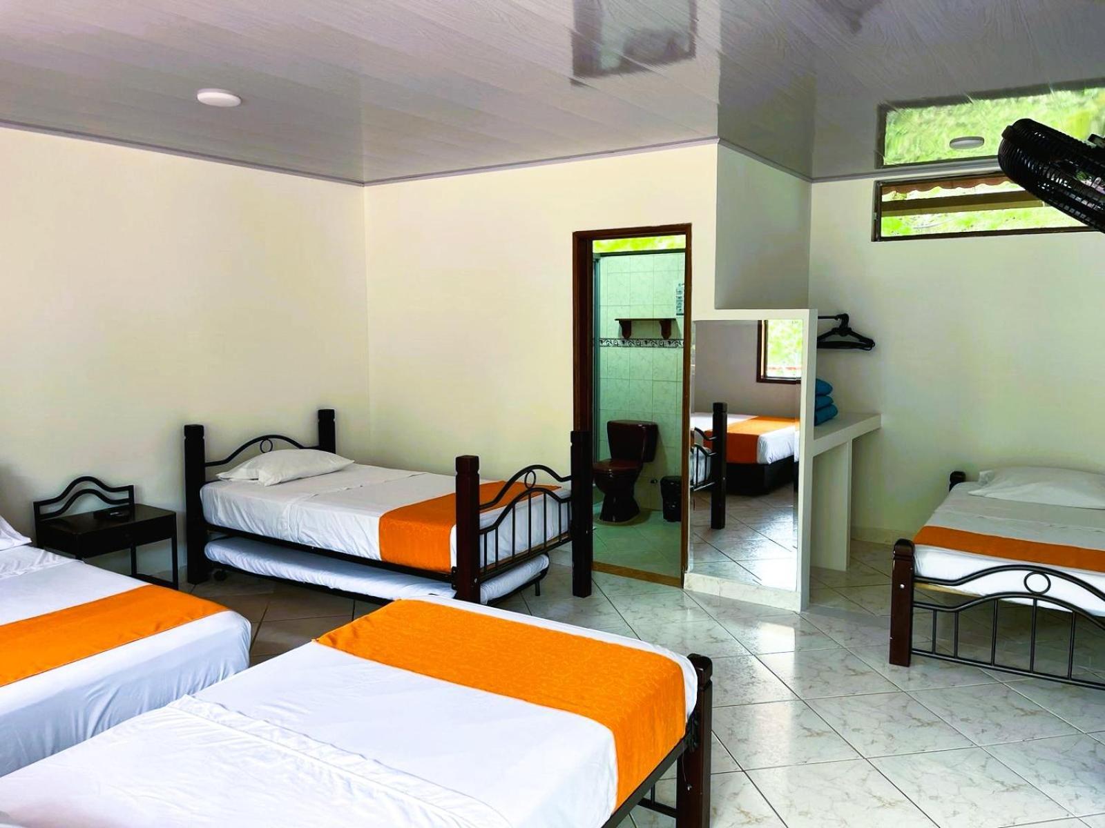 Hotel Campestre La Gaitana Tobia Ngoại thất bức ảnh