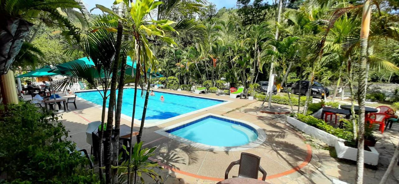 Hotel Campestre La Gaitana Tobia Ngoại thất bức ảnh
